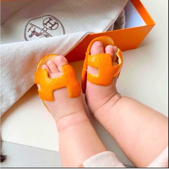 HERMES.  🍊🍊Not for sale, 🍊🍊just for giggles 🍊🍊🍊🍊🍊FOLLOW MEEEEEEeeeeeee - Picture 1 of 1